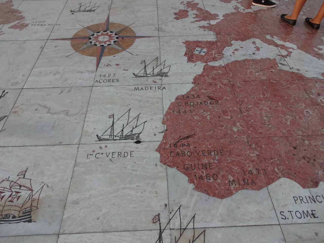 ein Mosaik mit den besetzten Gebieten zu den Glanzzeiten der Portugiesischen Seefahrt